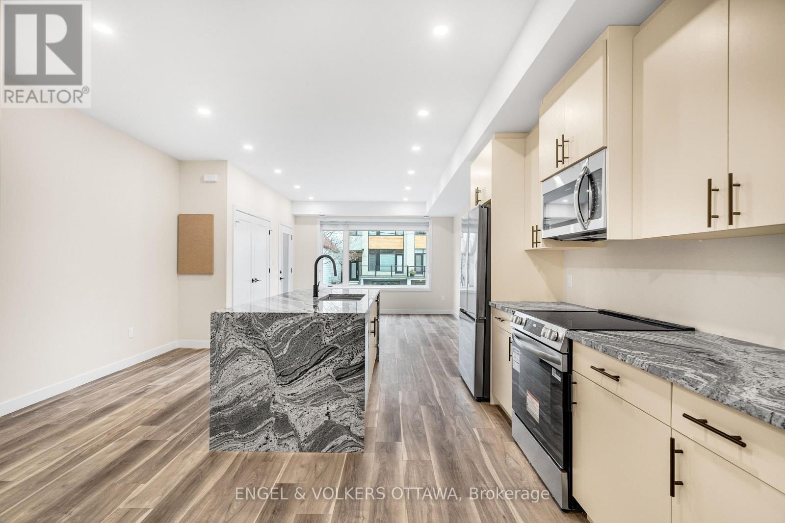 193 Hopewell Avenue, Ottawa, Ontario  K1S 2Z4 - Photo 18 - X12615792