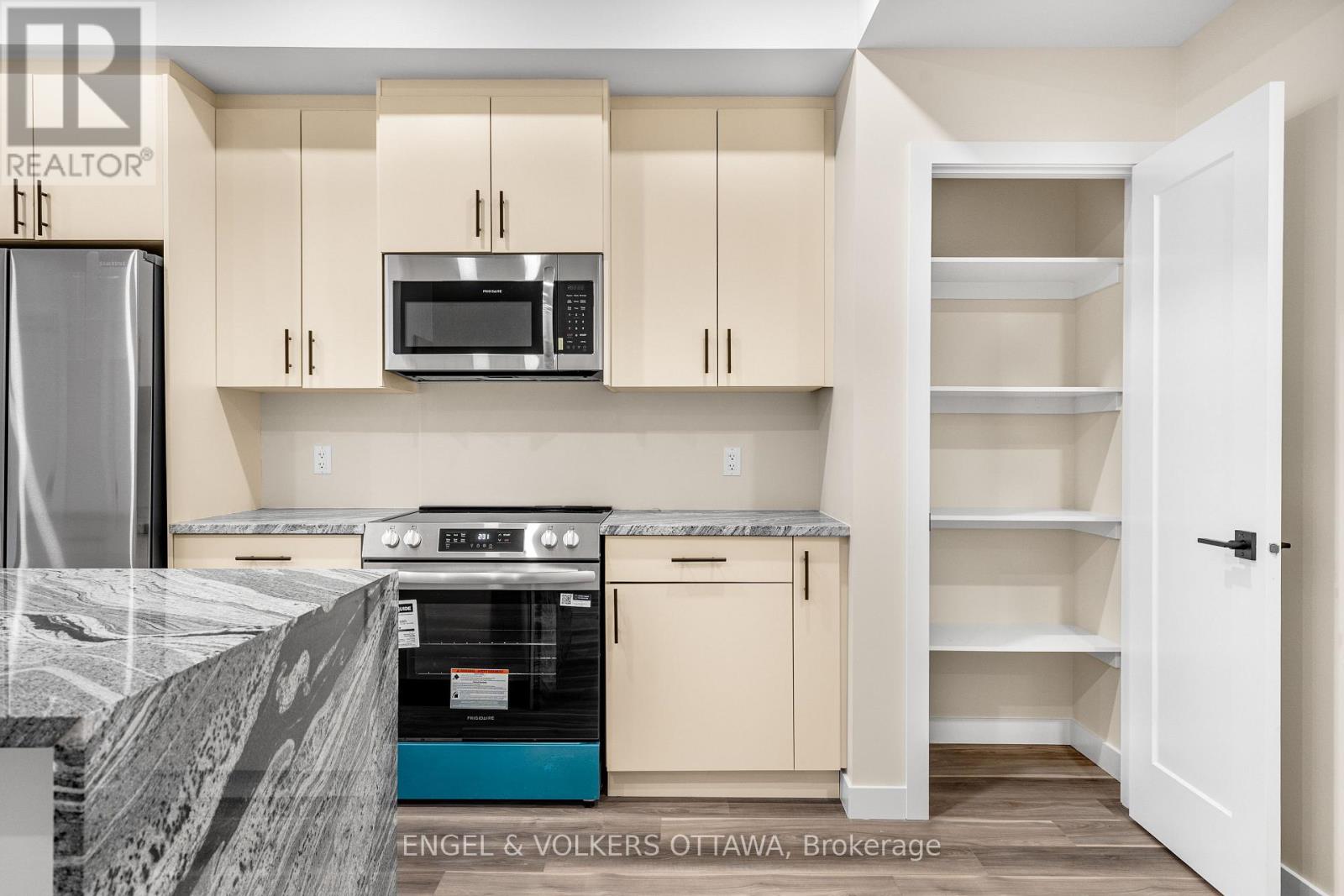 193 Hopewell Avenue, Ottawa, Ontario  K1S 2Z4 - Photo 6 - X12615792