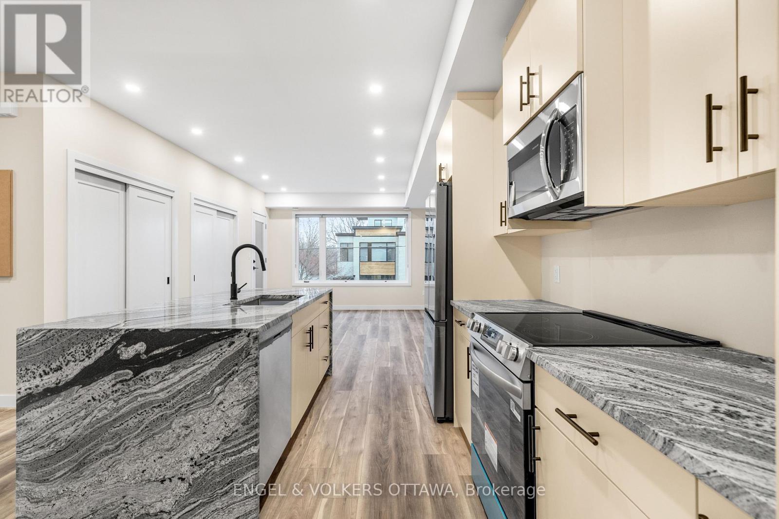 193 Hopewell Avenue, Ottawa, Ontario  K1S 2Z4 - Photo 7 - X12615792