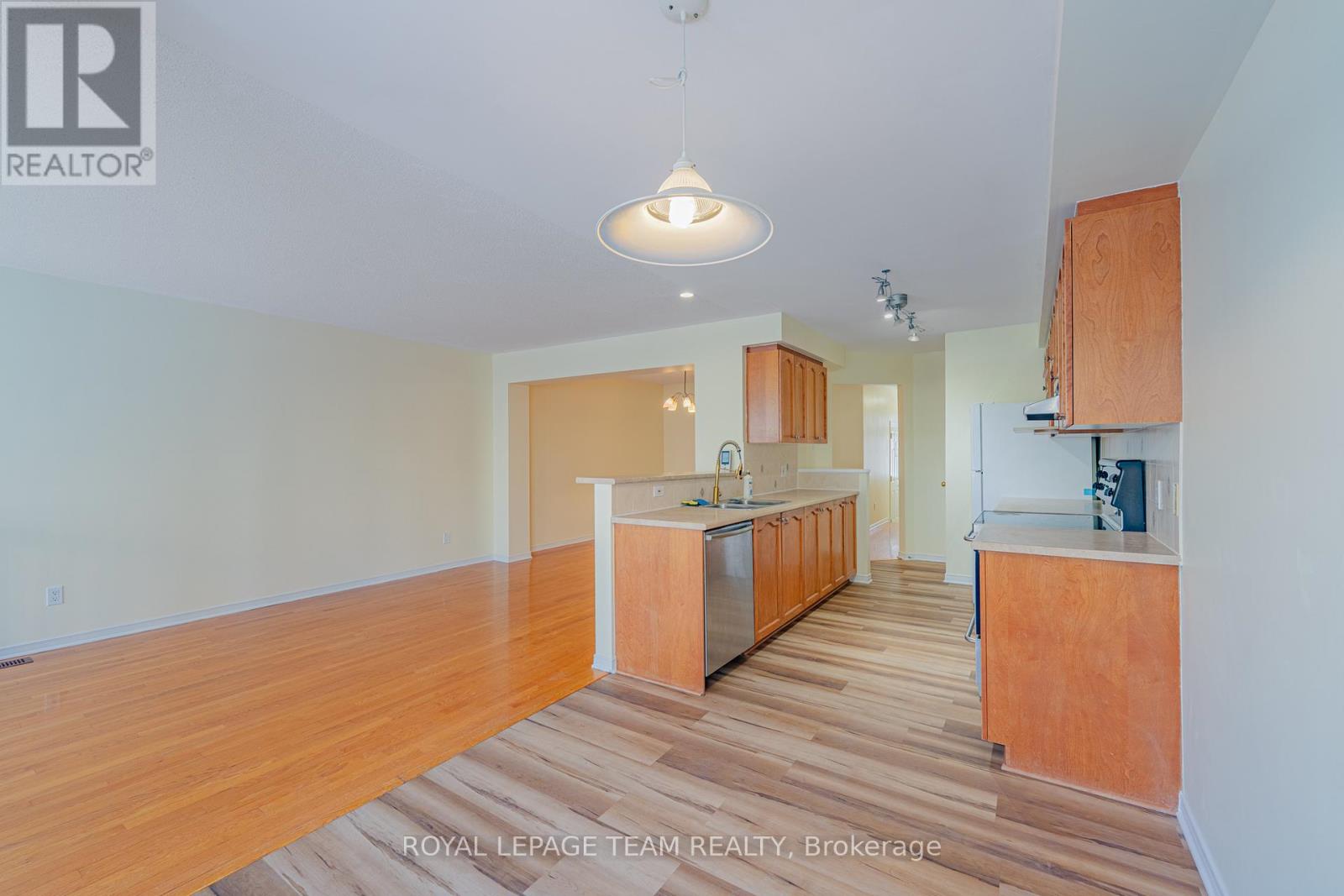 184 Deercroft Avenue, Ottawa, Ontario  K2J 5J3 - Photo 17 - X12615854