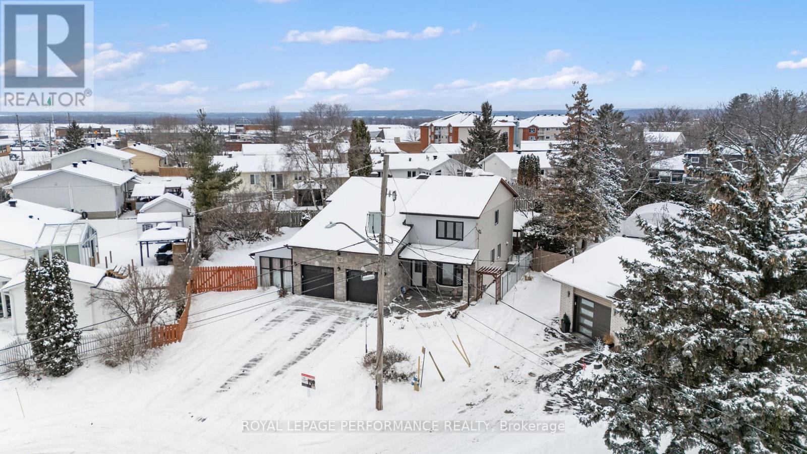 976 Laporte Street, Clarence-Rockland, Ontario  K4K 1A5 - Photo 2 - X12615888