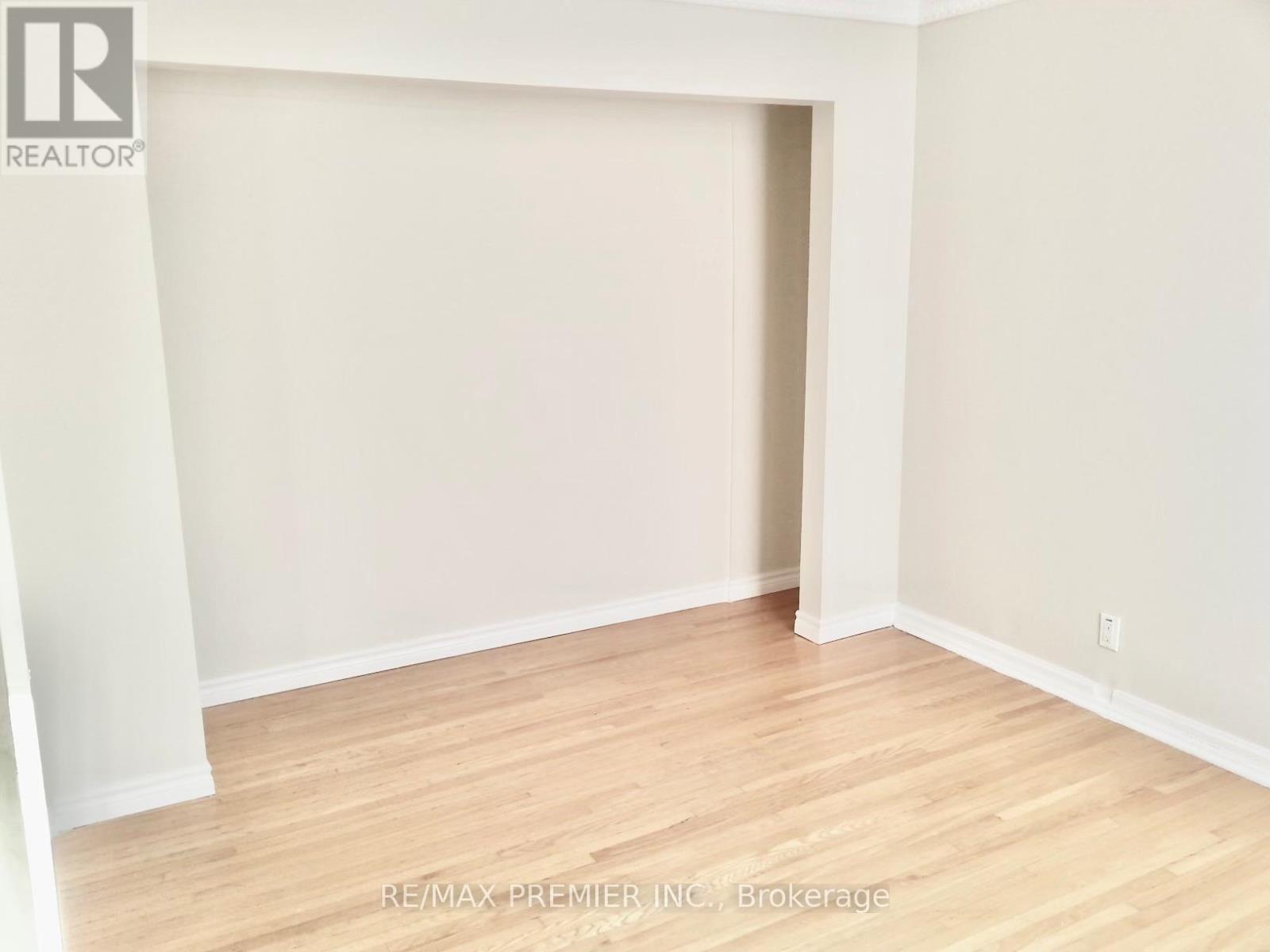 34 Mc Farland Avenue, Toronto, Ontario  M6H 3N1 - Photo 4 - W12414504