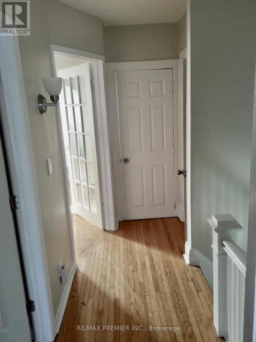 34 Mc Farland Avenue, Toronto, Ontario  M6H 3N1 - Photo 8 - W12414504