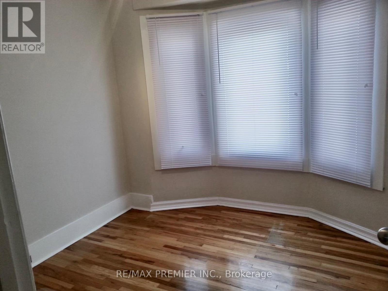 34 Mc Farland Avenue, Toronto, Ontario  M6H 3N1 - Photo 10 - W12414504