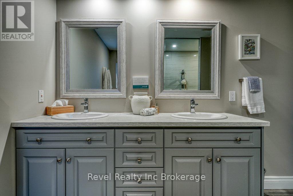 715 Springbank Avenue N, Woodstock (Woodstock - North), Ontario  N4T 1E2 - Photo 27 - X12615718