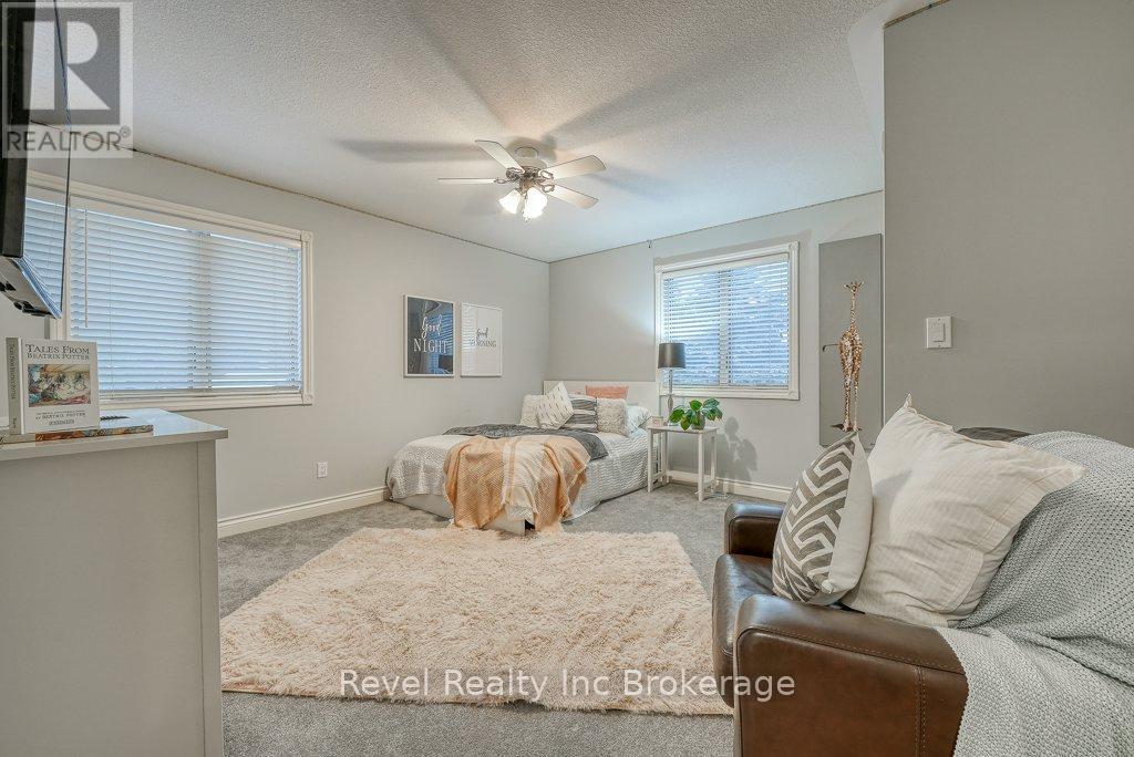 715 Springbank Avenue N, Woodstock (Woodstock - North), Ontario  N4T 1E2 - Photo 35 - X12615718