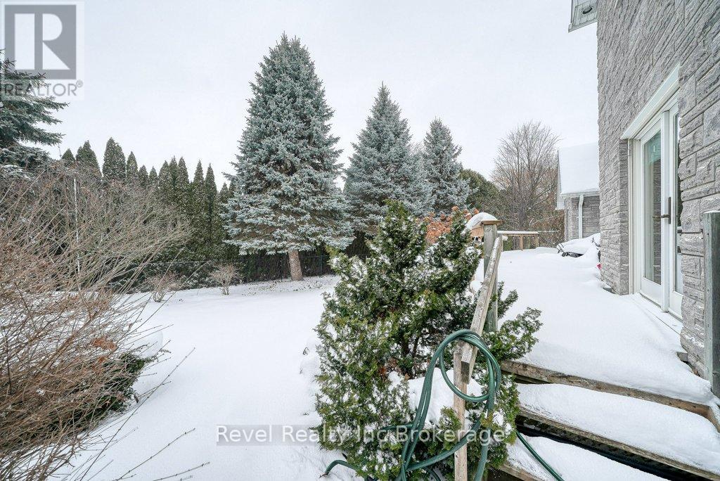 715 Springbank Avenue N, Woodstock (Woodstock - North), Ontario  N4T 1E2 - Photo 39 - X12615718