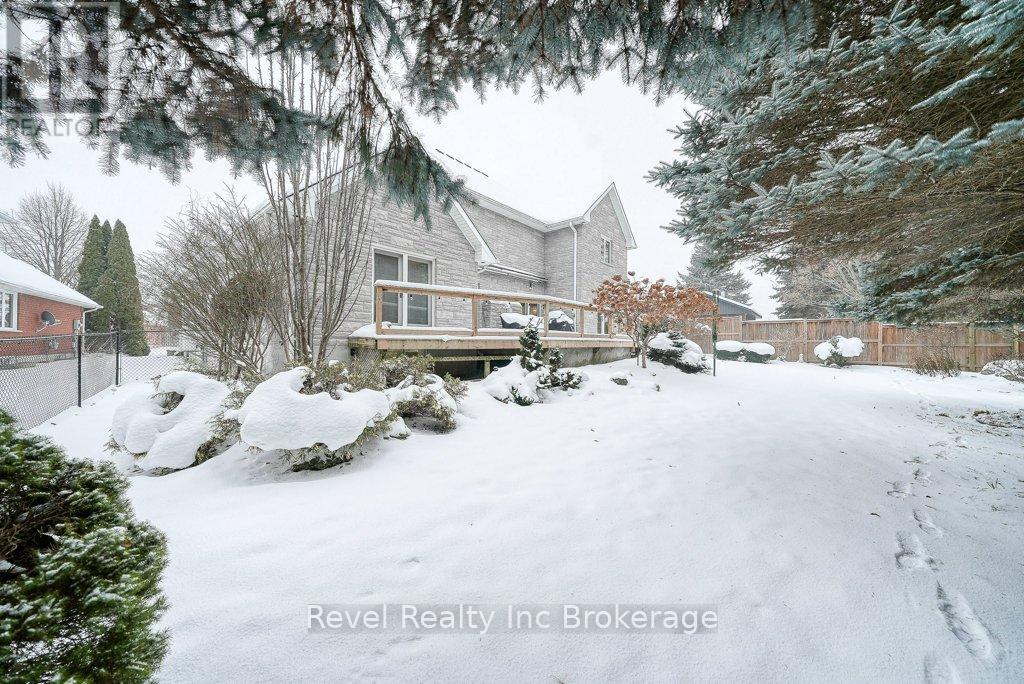 715 Springbank Avenue N, Woodstock (Woodstock - North), Ontario  N4T 1E2 - Photo 40 - X12615718