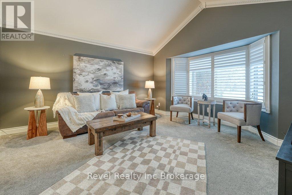 715 Springbank Avenue N, Woodstock (Woodstock - North), Ontario  N4T 1E2 - Photo 9 - X12615718