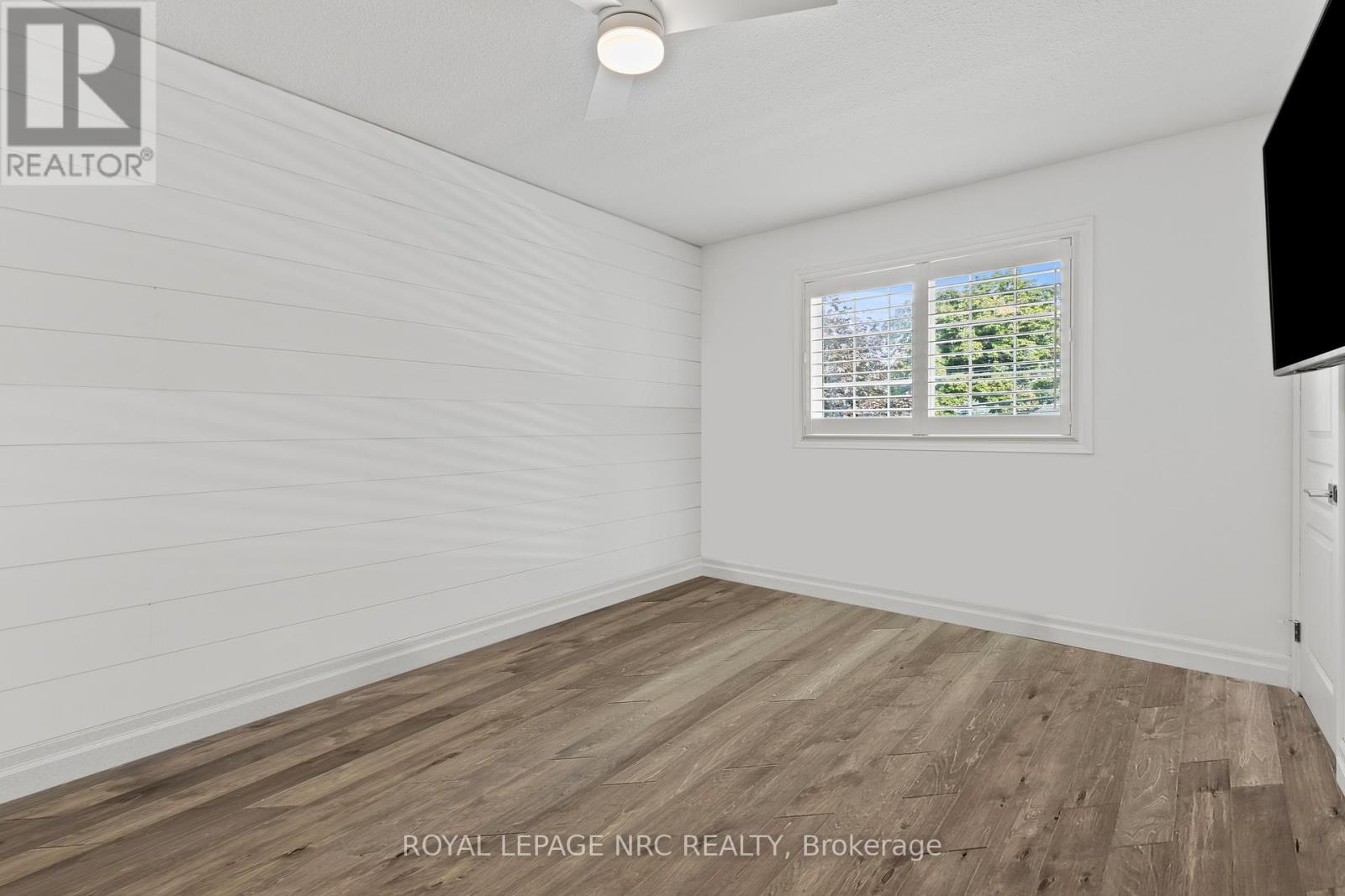 33 Broadway Avenue, St. Catharines (Port Weller), Ontario  L2M 1M3 - Photo 17 - X12615900