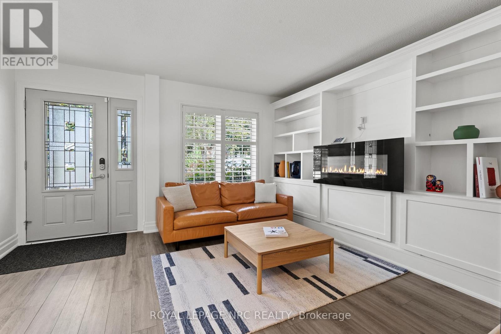 33 Broadway Avenue, St. Catharines (Port Weller), Ontario  L2M 1M3 - Photo 5 - X12615900