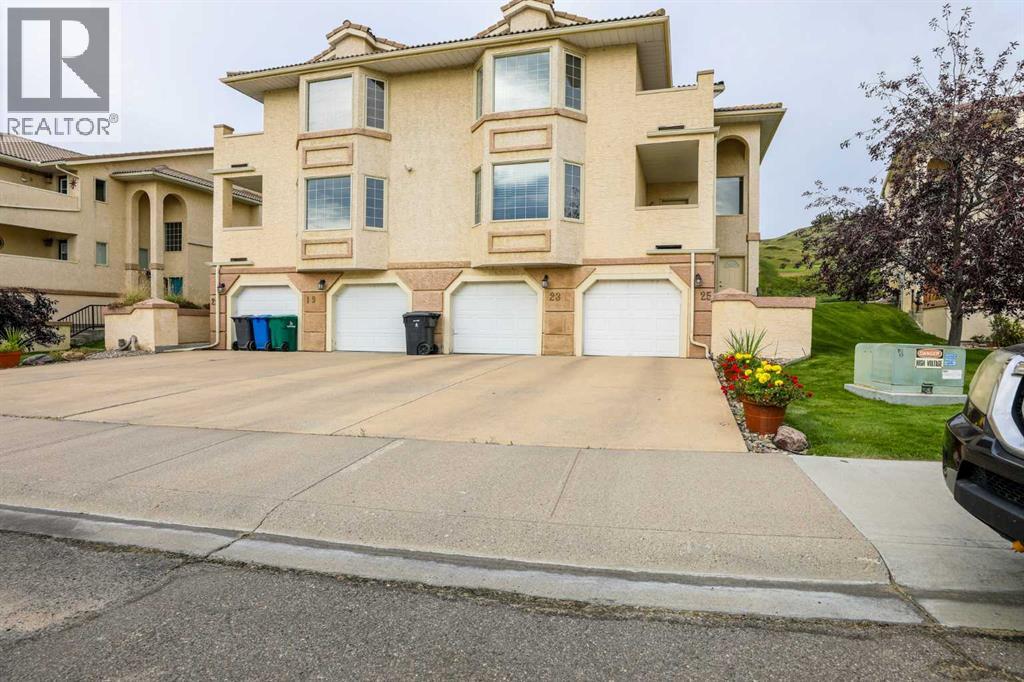 0, 25 Canyon Court W, Lethbridge, Alberta  T1K 6V1 - Photo 2 - A2252225