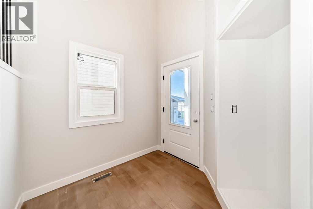 512 Heritage Boulevard, Cochrane, Alberta  T4C 2J8 - Photo 4 - A2265580