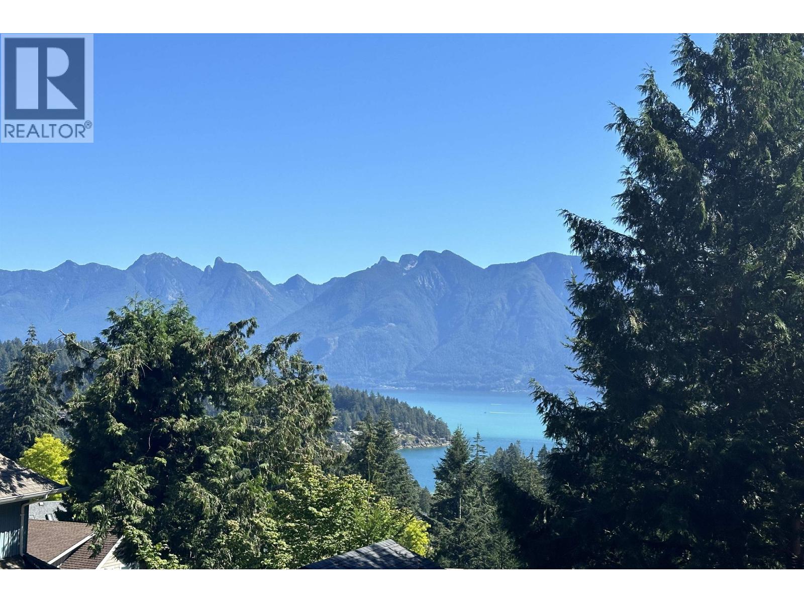 964 Village Drive, Bowen Island, British Columbia  V0N 1G1 - Photo 17 - R3073197