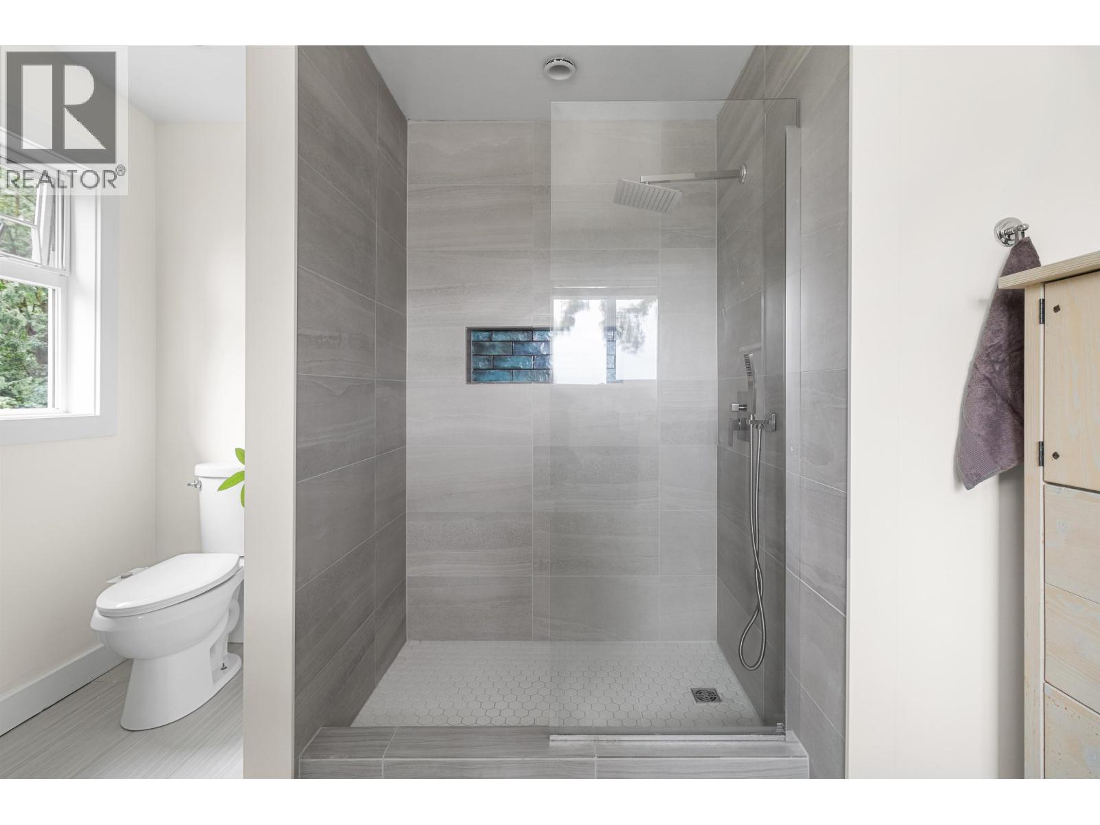 964 Village Drive, Bowen Island, British Columbia  V0N 1G1 - Photo 22 - R3073197