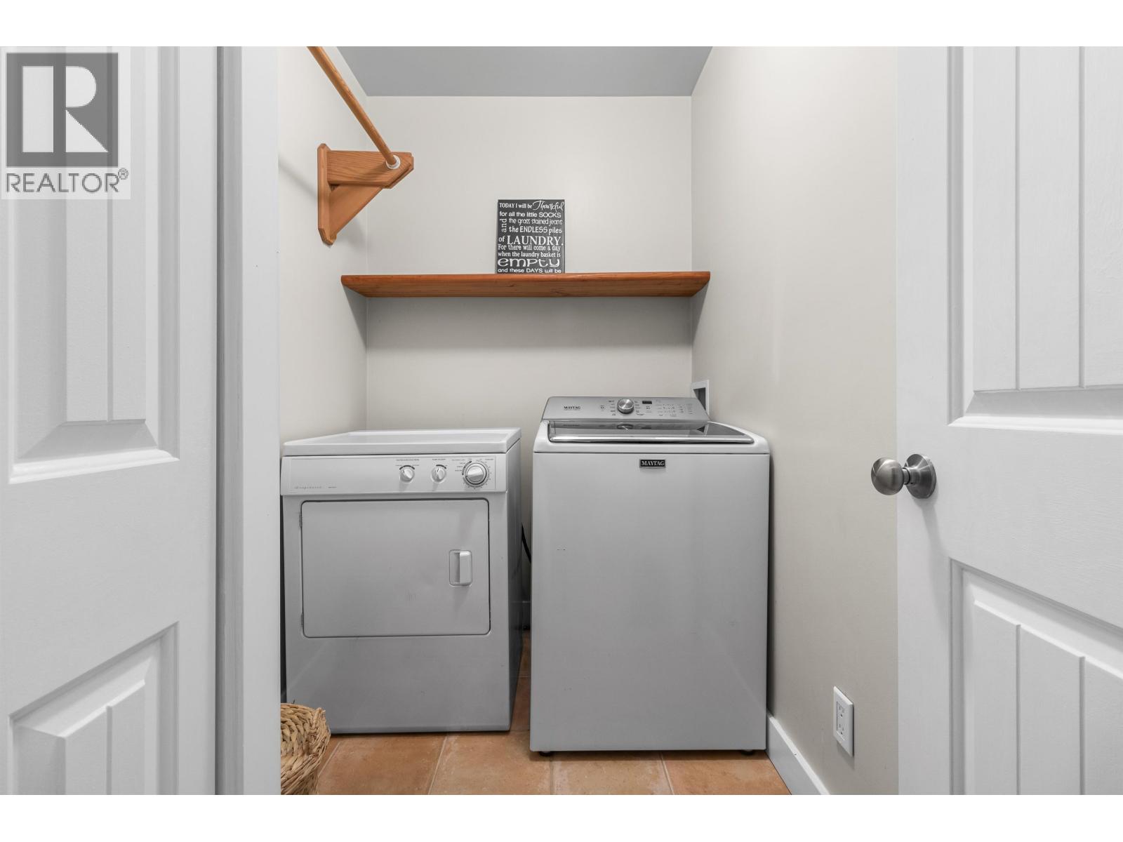 964 Village Drive, Bowen Island, British Columbia  V0N 1G1 - Photo 38 - R3073197