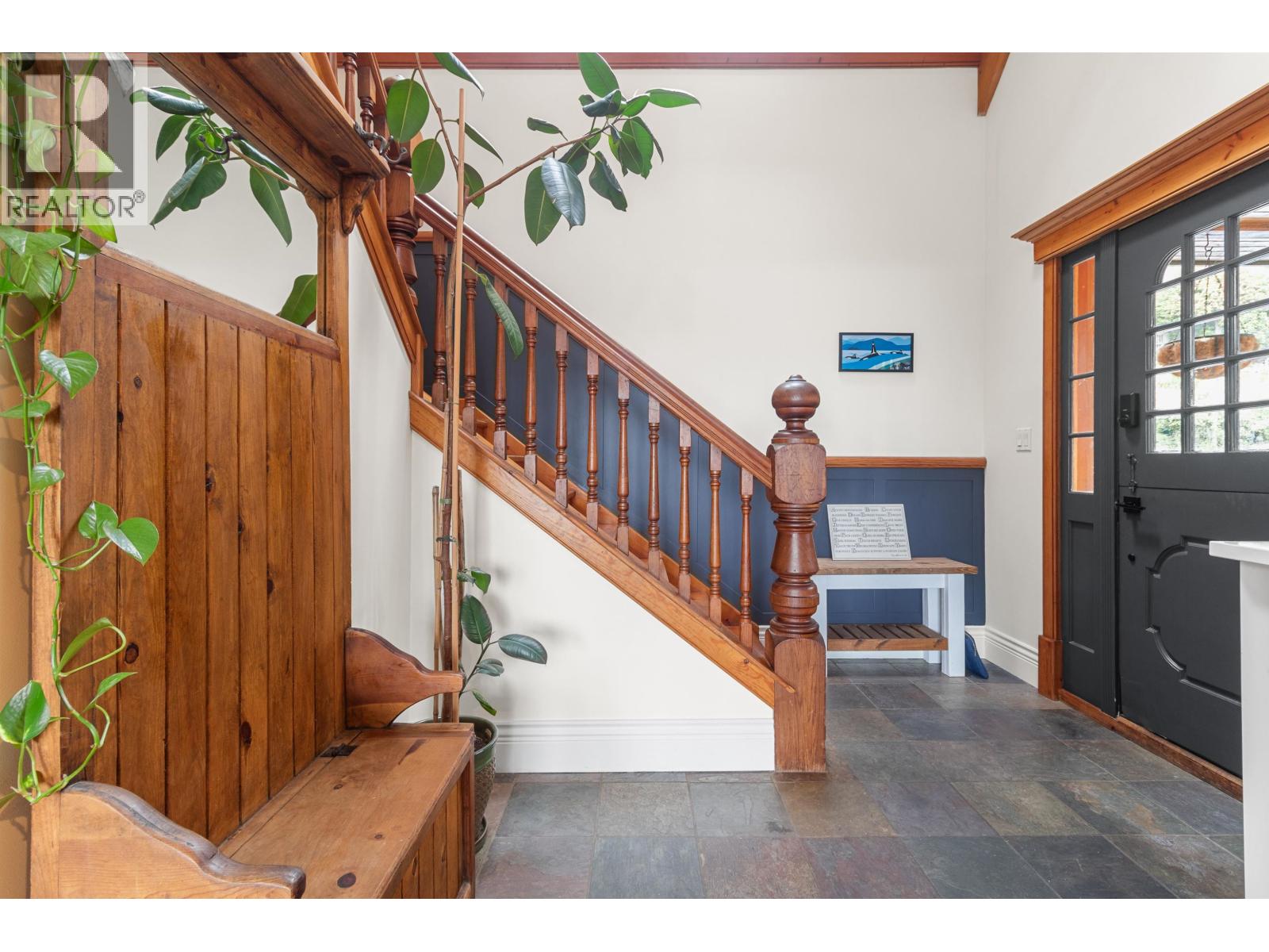 964 Village Drive, Bowen Island, British Columbia  V0N 1G1 - Photo 7 - R3073197