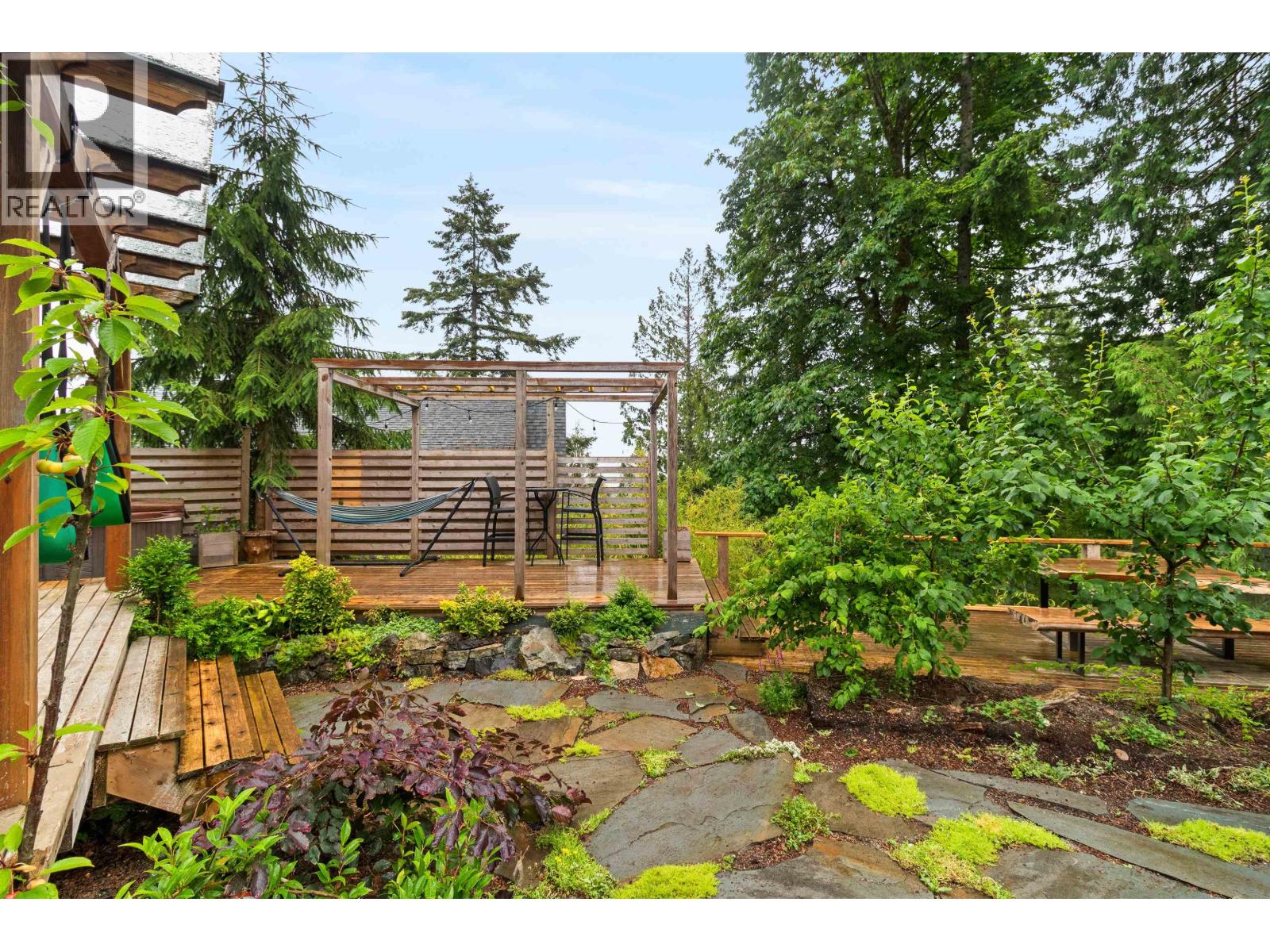 964 Village Drive, Bowen Island, British Columbia  V0N 1G1 - Photo 33 - R3073197