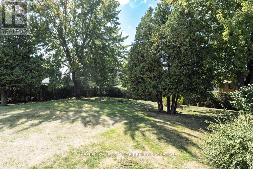 15206 Colonial Drive, South Stormont, Ontario  K0C 1M0 - Photo 11 - X12401432