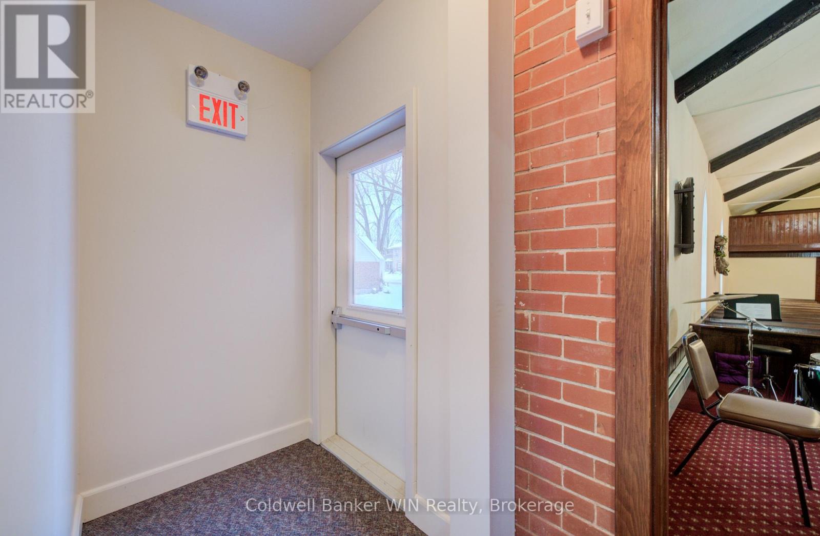 196 Birmingham Street E, Wellington North, Ontario N0G 2L2 - Photo 13 - X12615868