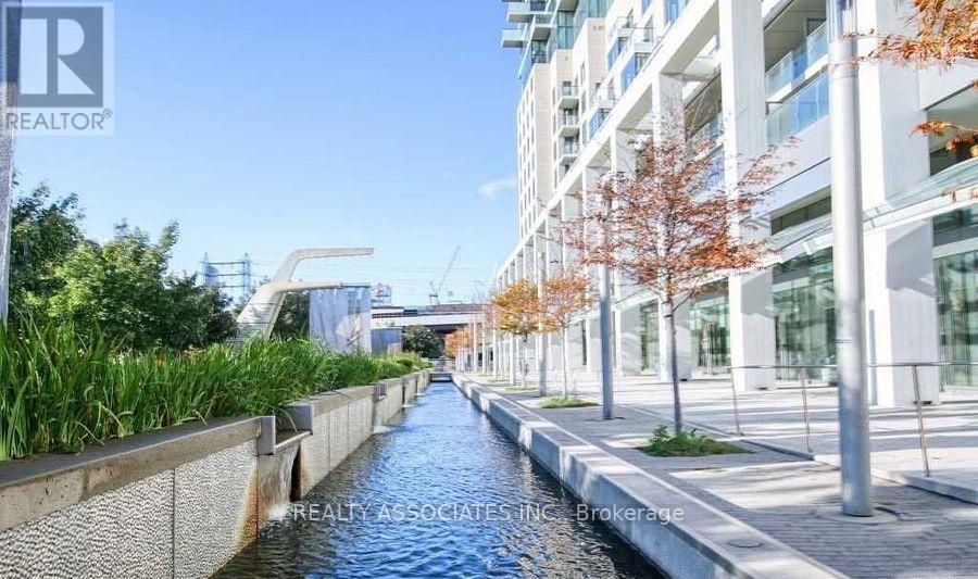 806 - 12 Bonnycastle Street, Toronto, Ontario  M5A 3T7 - Photo 2 - C12615754