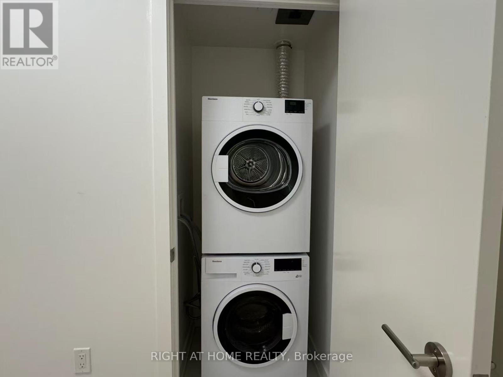 303 - 110 Broadway Avenue, Toronto, Ontario  M4P 1V7 - Photo 16 - C12615838