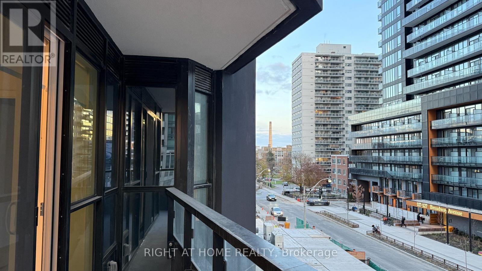 303 - 110 Broadway Avenue, Toronto, Ontario  M4P 1V7 - Photo 17 - C12615838
