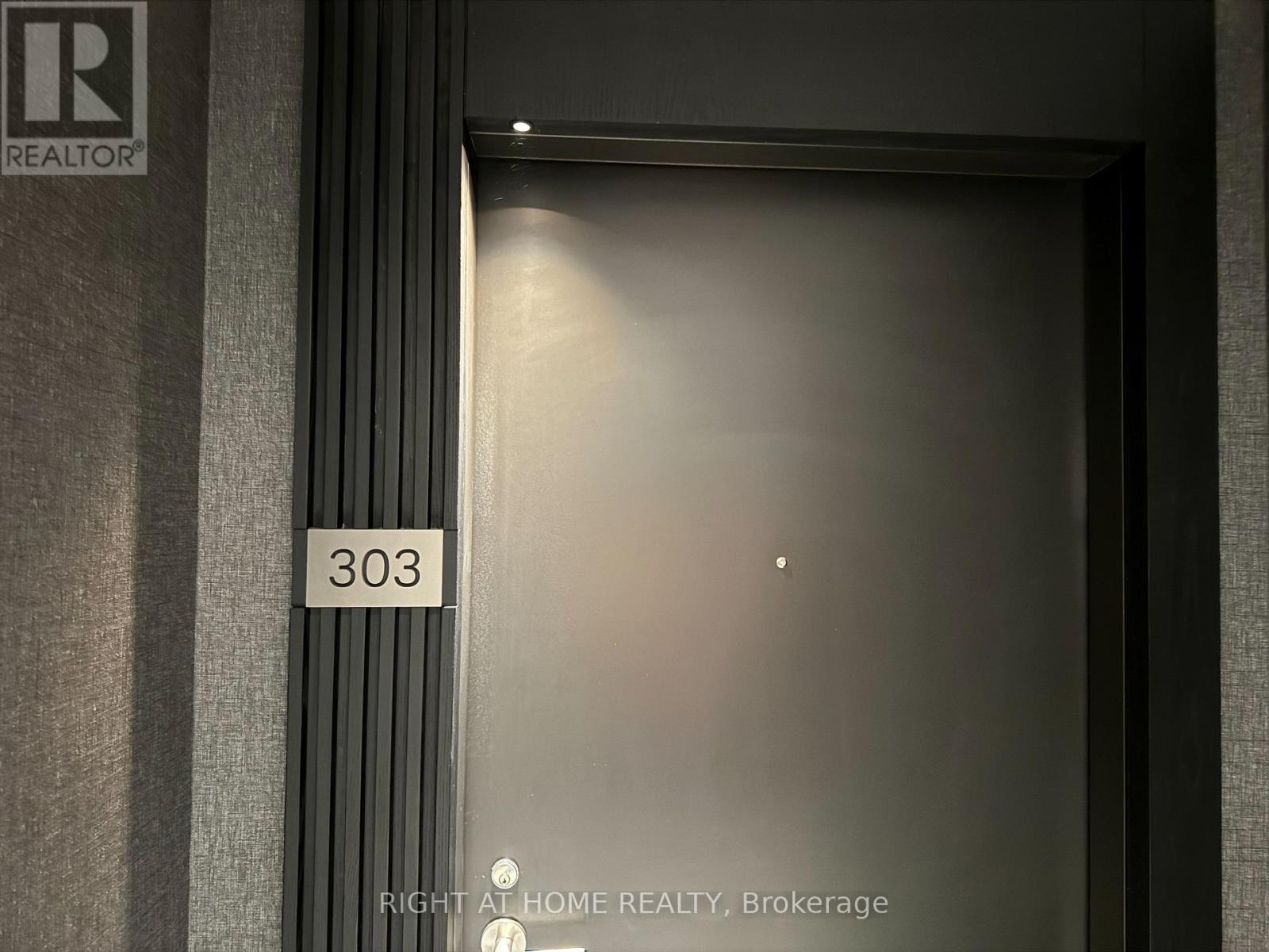 303 - 110 Broadway Avenue, Toronto, Ontario  M4P 1V7 - Photo 3 - C12615838