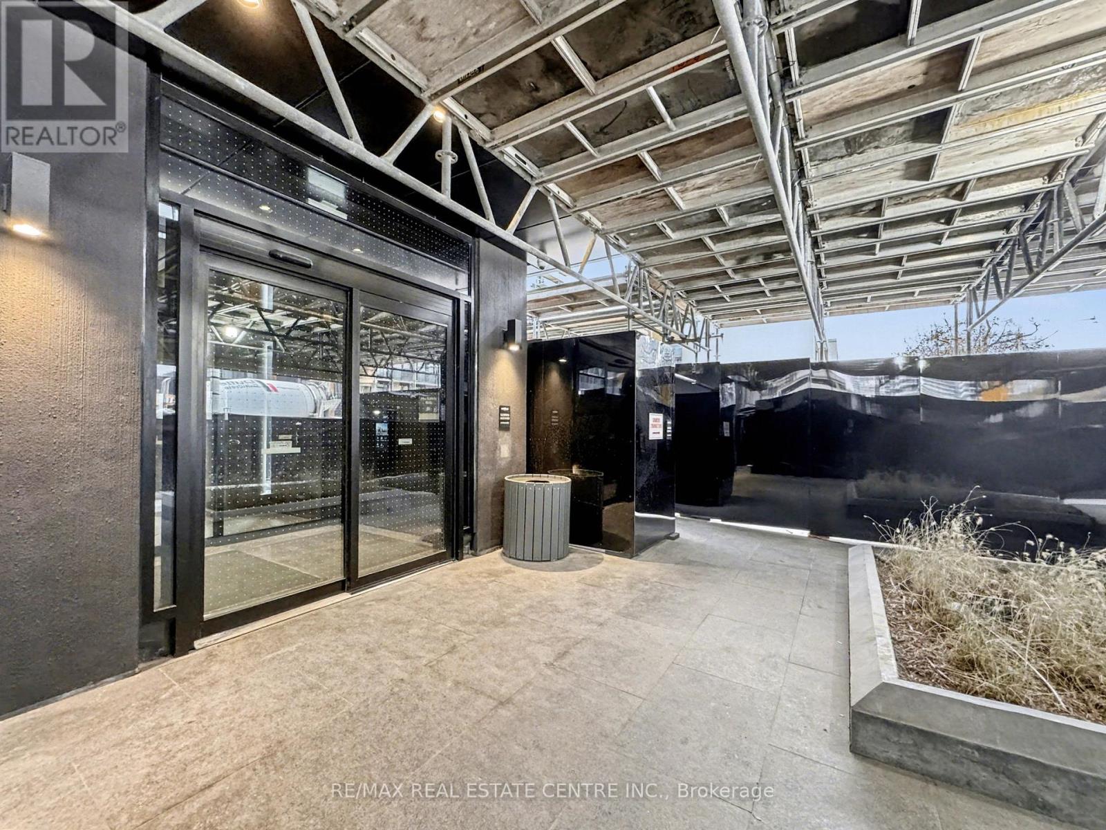 1109 - 120 Broadway Avenue, Toronto, Ontario  M4P 0E9 - Photo 2 - C12615848