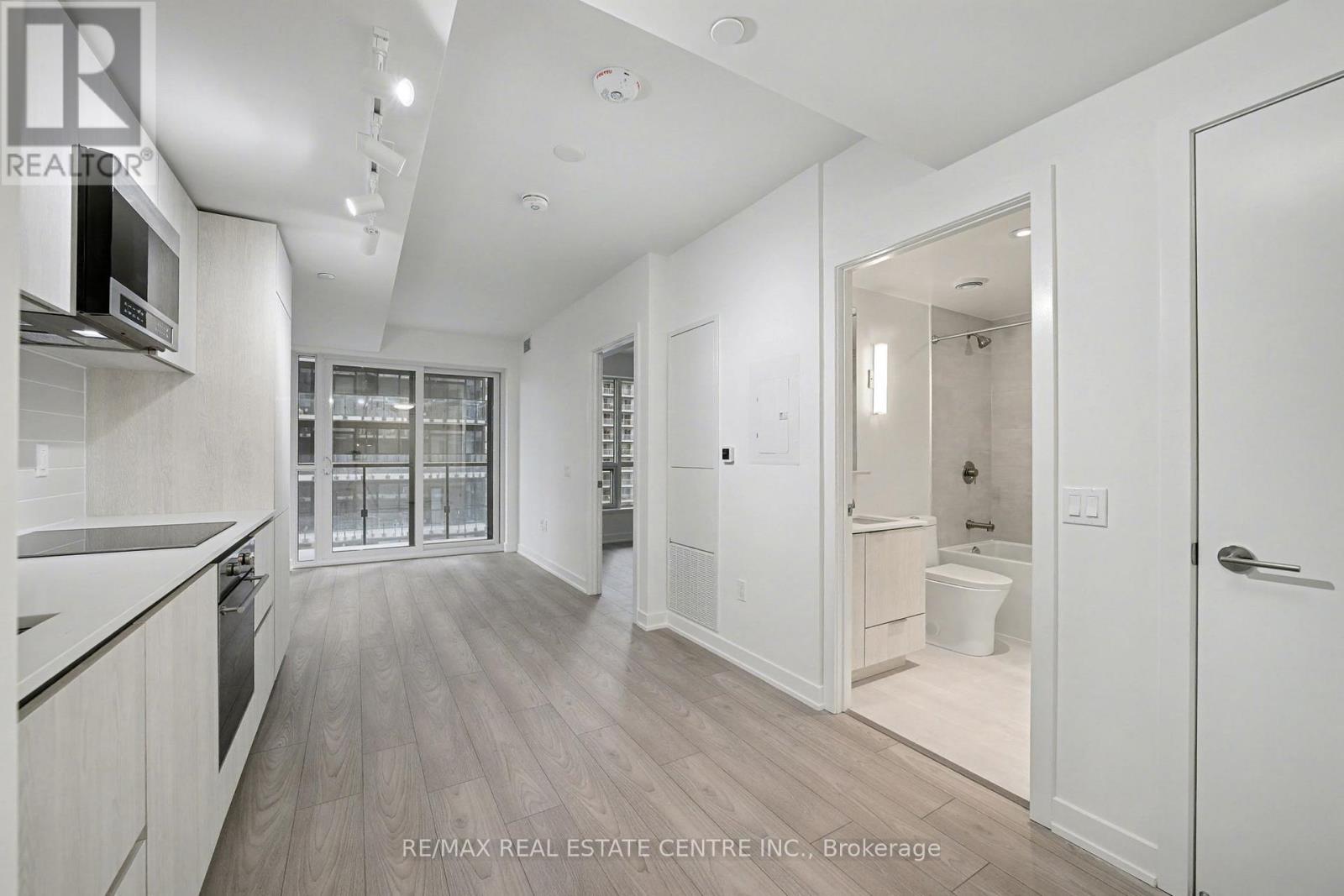 1109 - 120 Broadway Avenue, Toronto, Ontario  M4P 0E9 - Photo 4 - C12615848