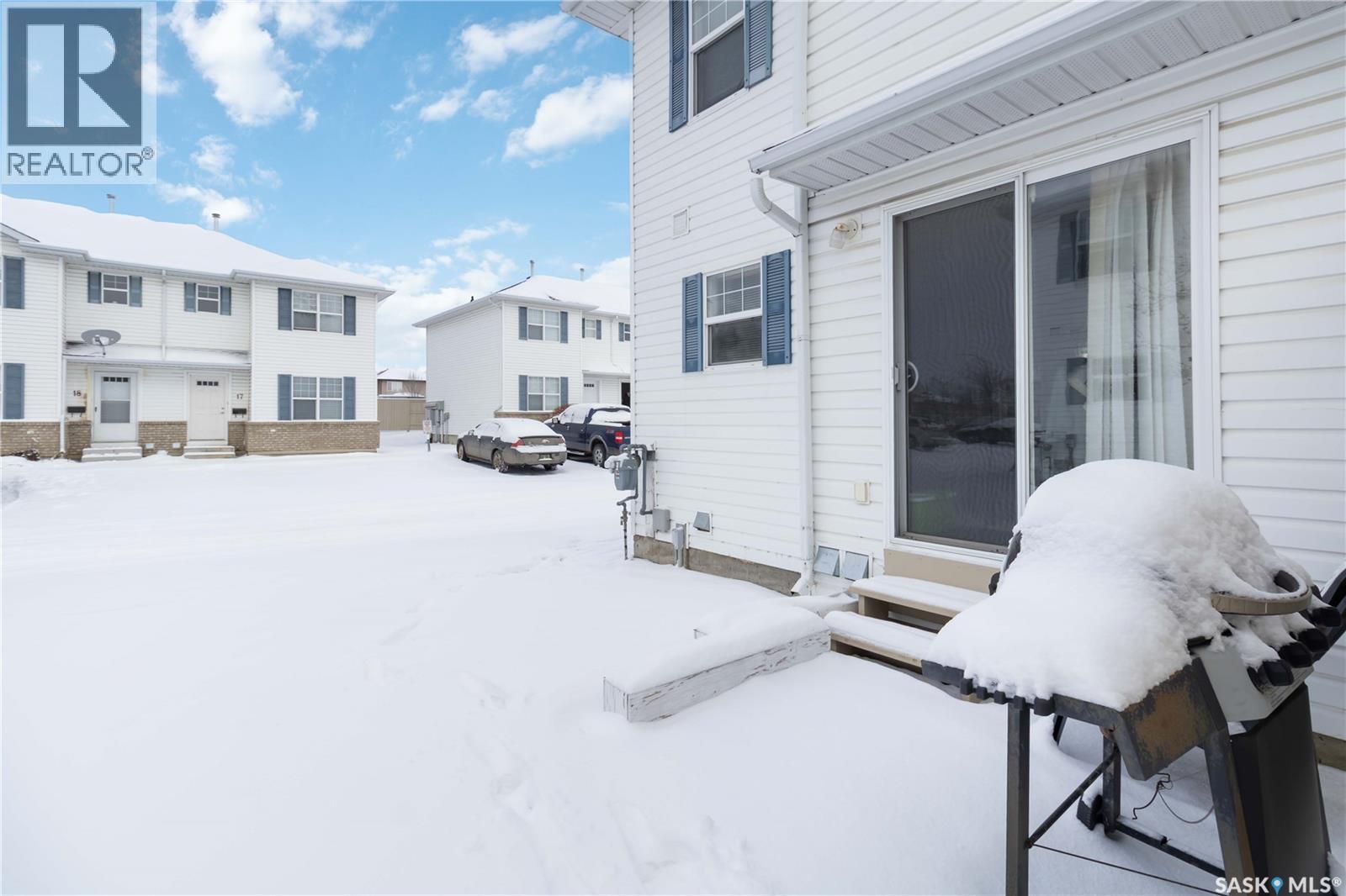 33 102 Pawlychenko Lane, Saskatoon, Saskatchewan  S7V 1G9 - Photo 19 - SK025457