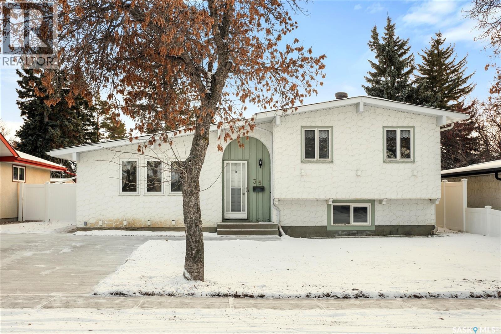 35 Wilkie ROAD, Regina, Saskatchewan