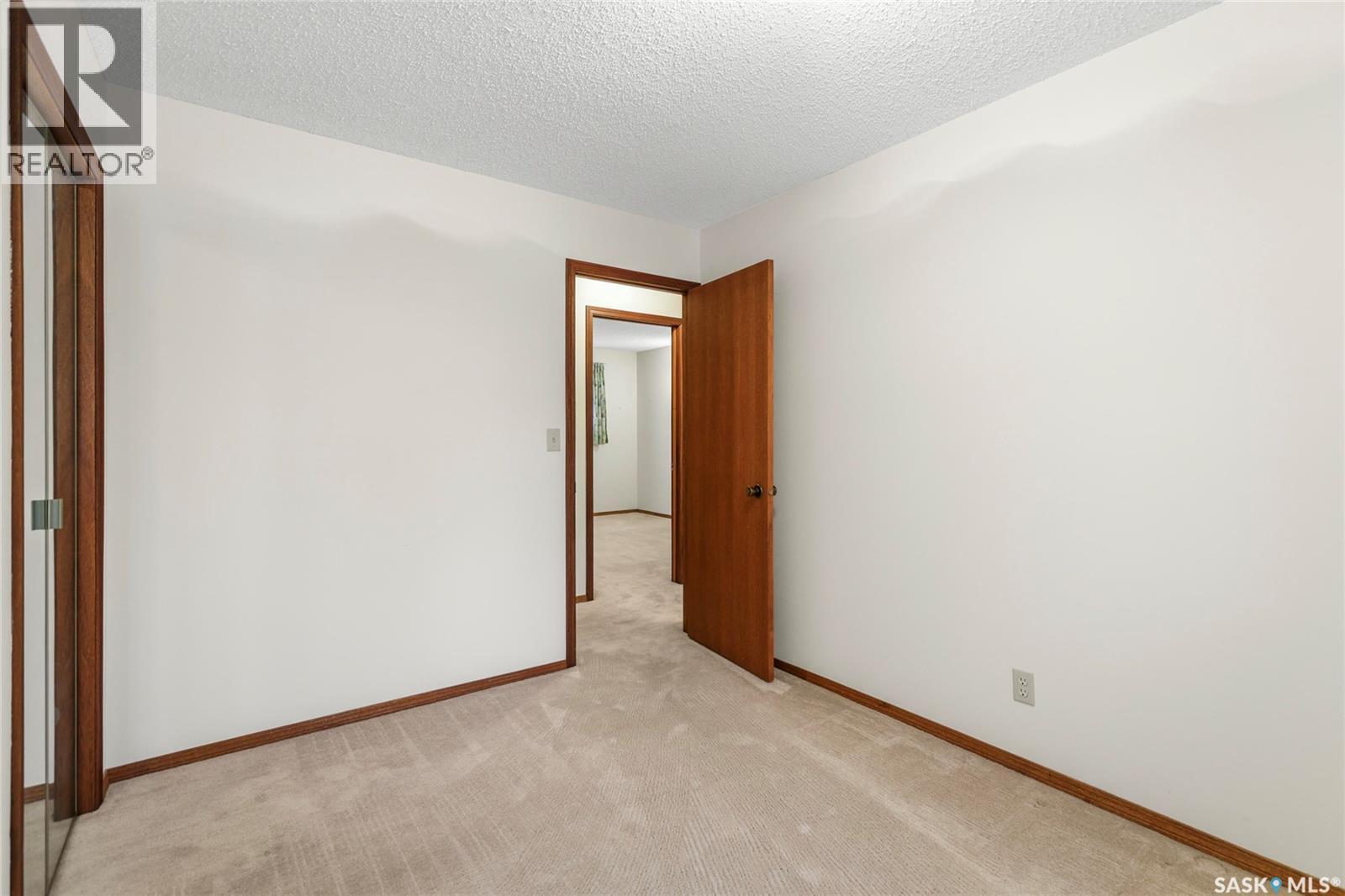 35 Wilkie Road, Regina, Saskatchewan  S4S 5Y3 - Photo 12 - SK025447