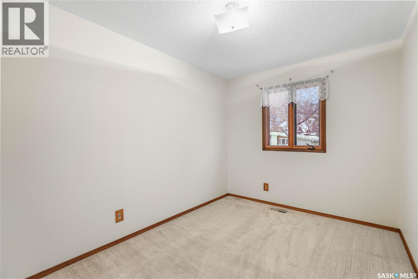 35 Wilkie Road, Regina, Saskatchewan  S4S 5Y3 - Photo 16 - SK025447