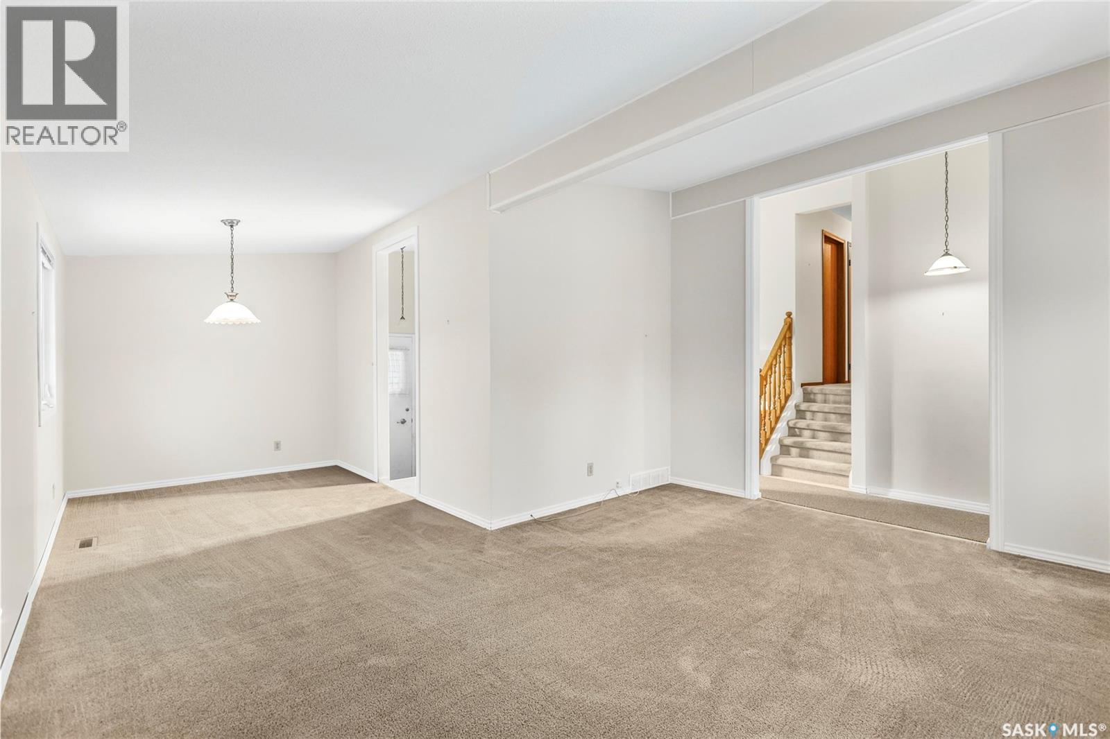 35 Wilkie Road, Regina, Saskatchewan  S4S 5Y3 - Photo 5 - SK025447