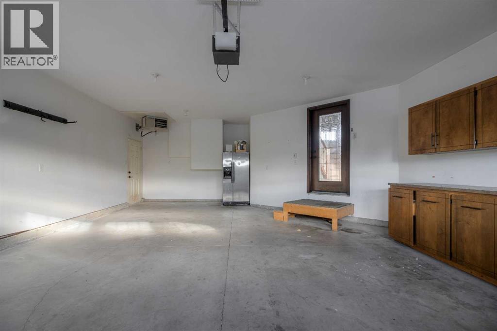 11 Cougar Cove N, Lethbridge, Alberta  T1H 6M7 - Photo 22 - A2274484