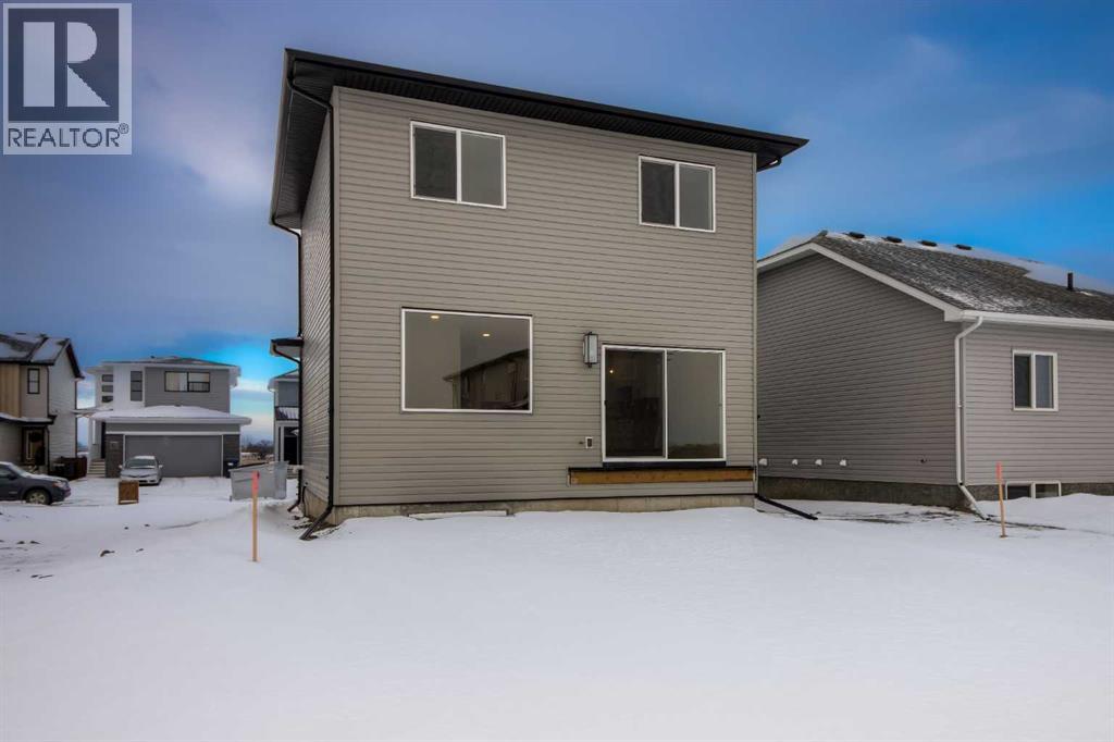 181 Caribou Bend N, Lethbridge, Alberta  T1H 7J8 - Photo 2 - A2274705