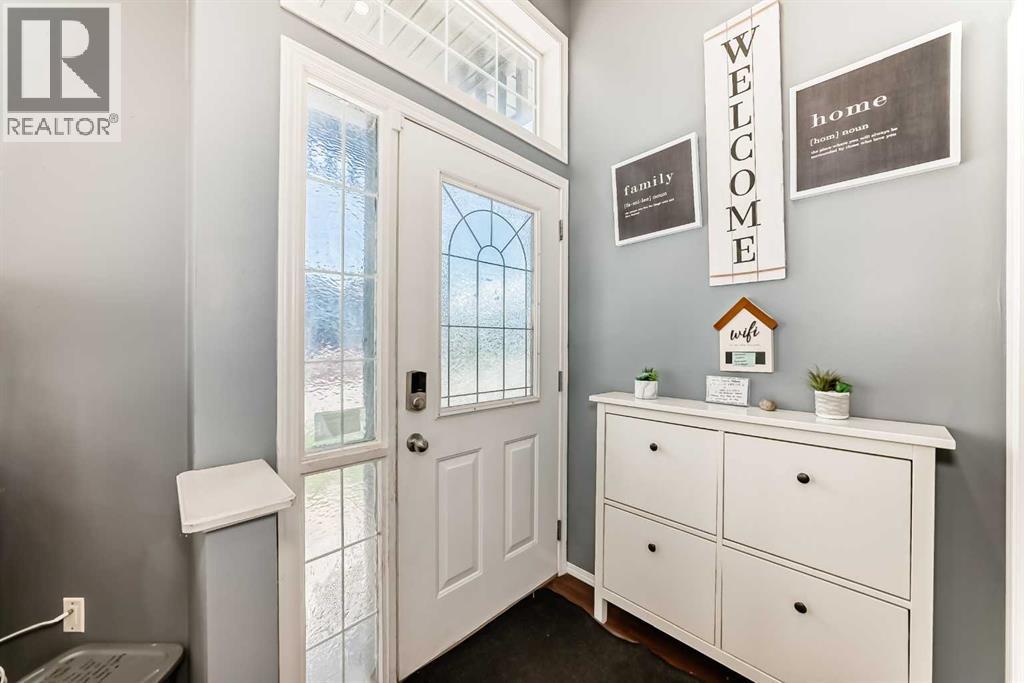 12 Taravista Crescent Ne, Calgary, Alberta  T3J 4N9 - Photo 3 - A2274639