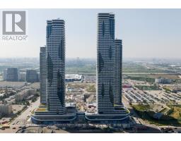 901 - 8 INTERCHANGE WAY, Vaughan, Ontario