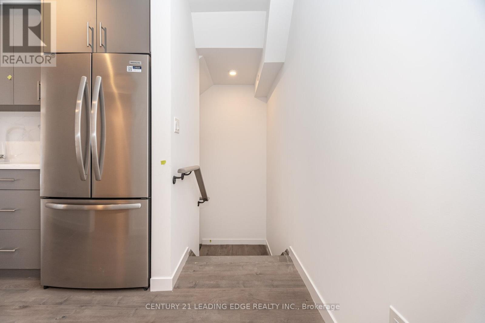 9 - 109 Marydale Avenue, Markham (Middlefield), Ontario  L3S 3J8 - Photo 11 - N12610218