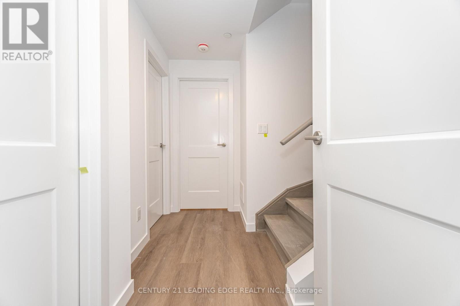 9 - 109 Marydale Avenue, Markham (Middlefield), Ontario  L3S 3J8 - Photo 12 - N12610218