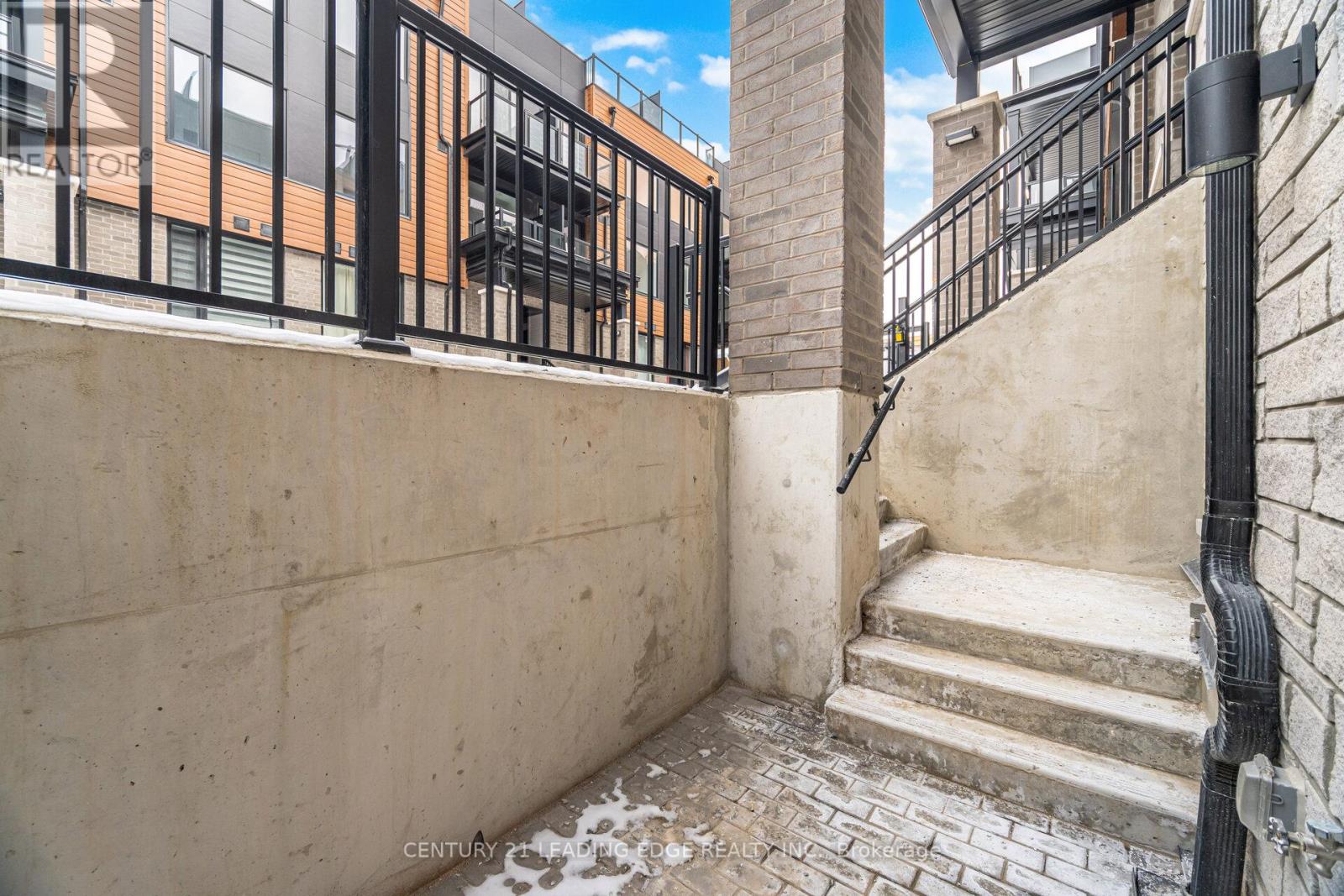 9 - 109 Marydale Avenue, Markham (Middlefield), Ontario  L3S 3J8 - Photo 24 - N12610218