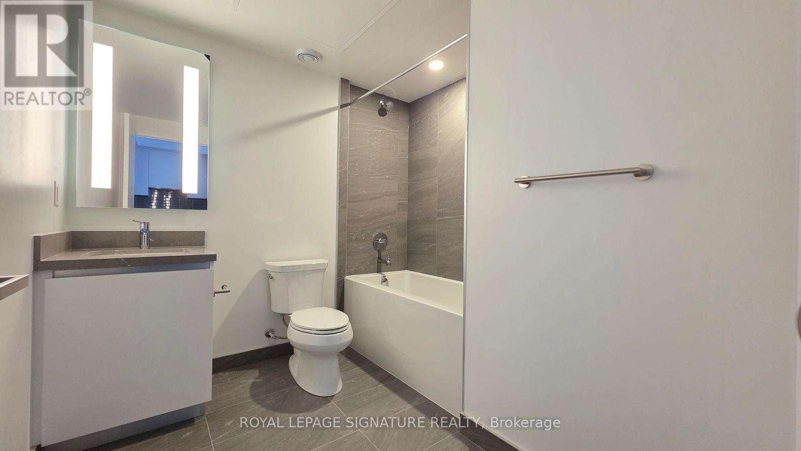 2508 - 4015 The Exchange, Mississauga, Ontario  L5B 0N9 - Photo 8 - W12537100