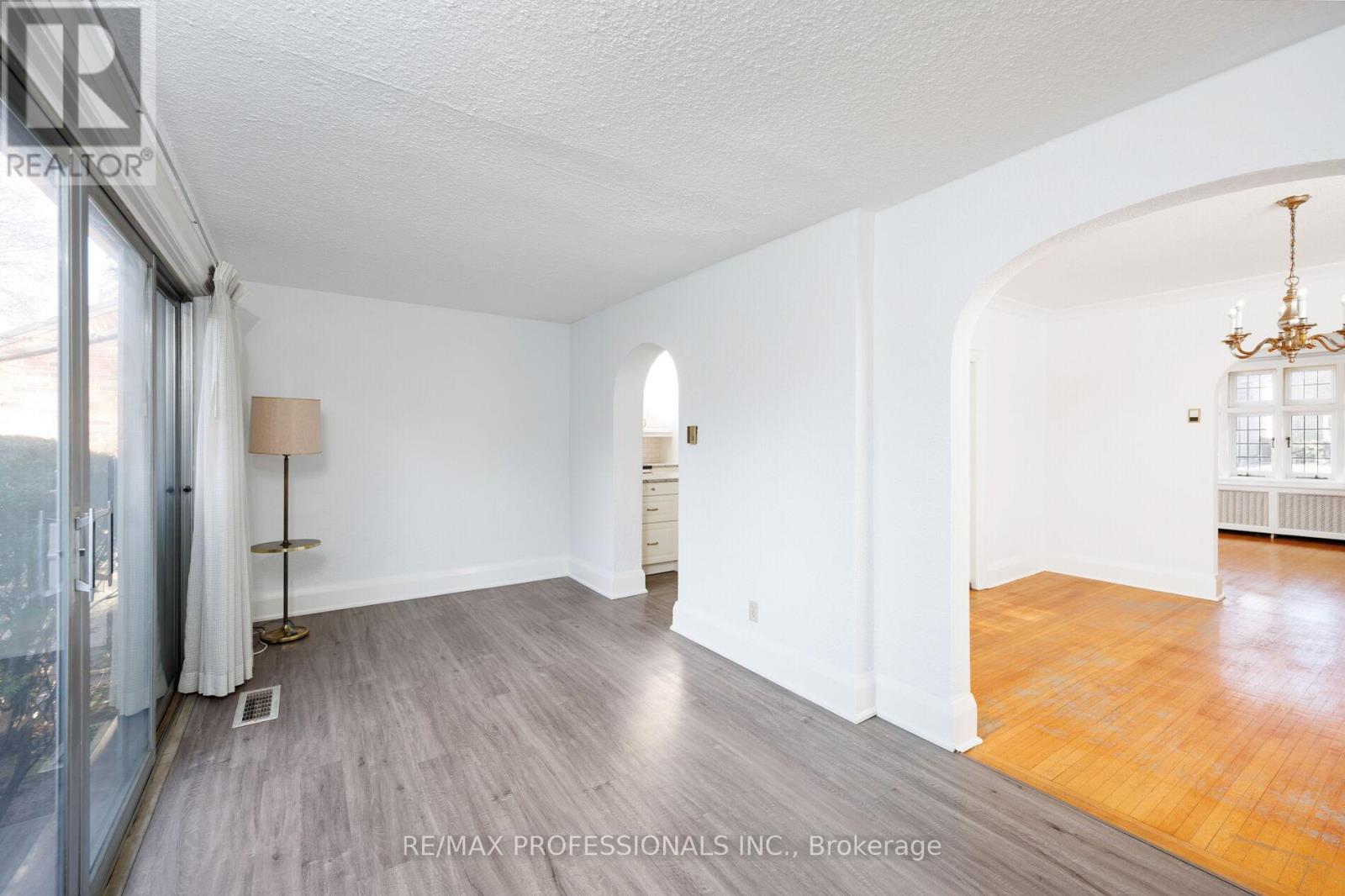 50 Wendover Road, Toronto, Ontario  M8X 2L3 - Photo 19 - W12590998