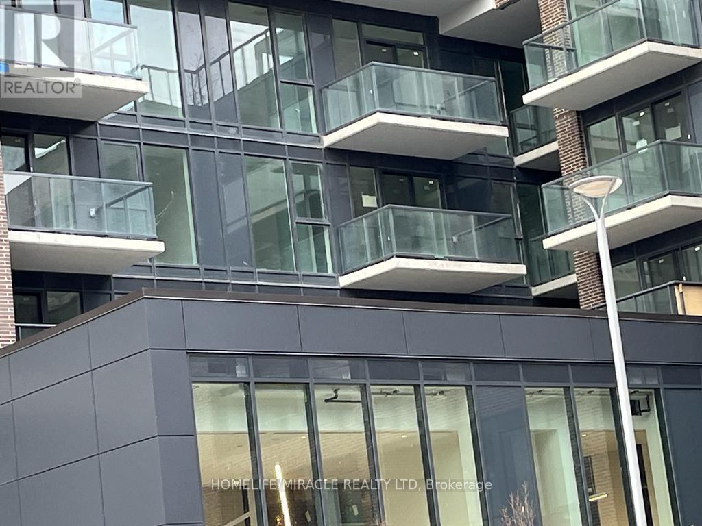 114 - 185 Deerfield Road, Newmarket, Ontario  L3Y 0G7 - Photo 2 - N12615722