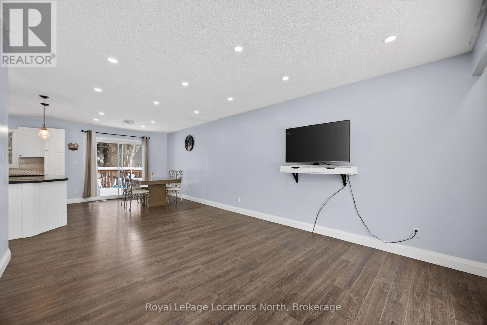 40 Rue Vanier Street, Tiny, Ontario  L9M 0J2 - Photo 13 - S12605746