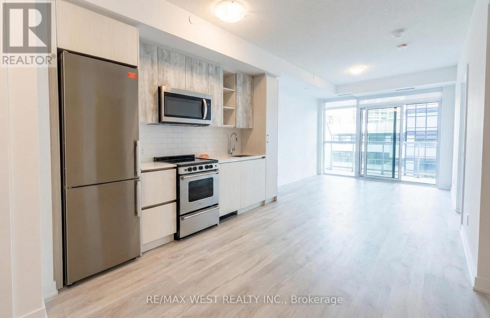 419 - 251 Manitoba Street, Toronto, Ontario  M8Y 0C7 - Photo 1 - W12615724