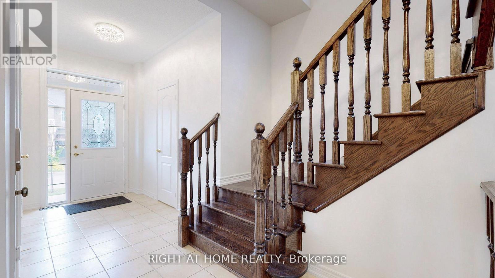 5592 Meadowcrest Avenue, Mississauga, Ontario  L5M 0N1 - Photo 20 - W12615832