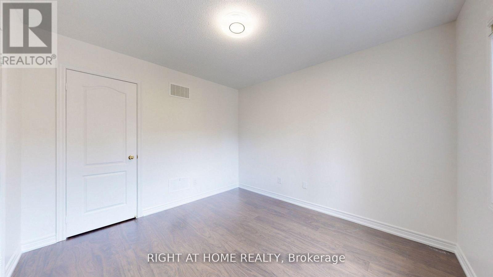 5592 Meadowcrest Avenue, Mississauga, Ontario  L5M 0N1 - Photo 34 - W12615832