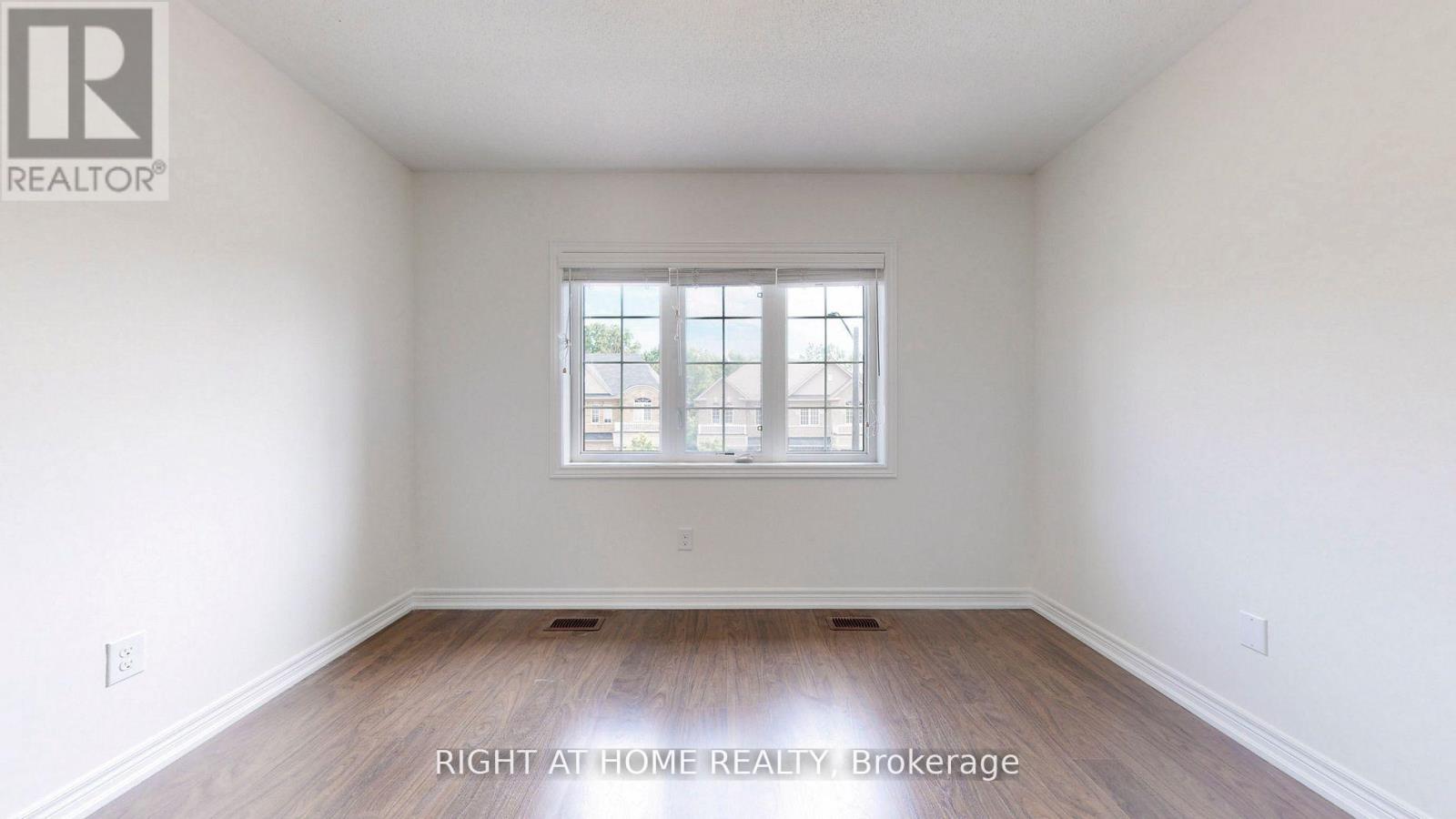 5592 Meadowcrest Avenue, Mississauga, Ontario  L5M 0N1 - Photo 36 - W12615832